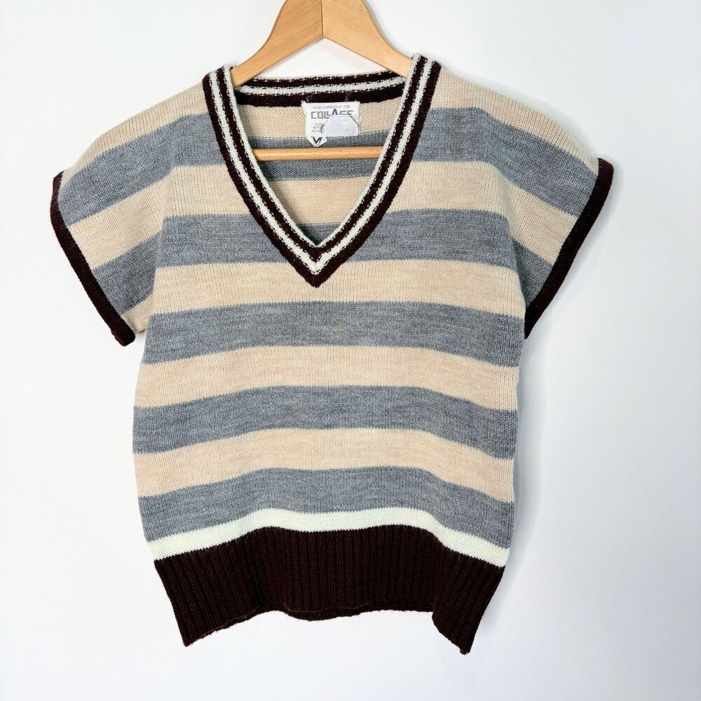Vintage Collage Cropped Sweater V-Neck Tan Gray Collegiate Preppy Striped S M